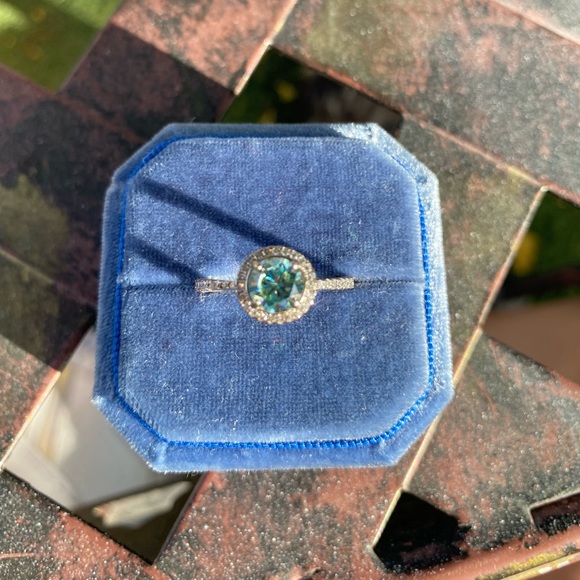 Blue / Green Moissanite diamond engagement halo ring - Picture 6 of 7